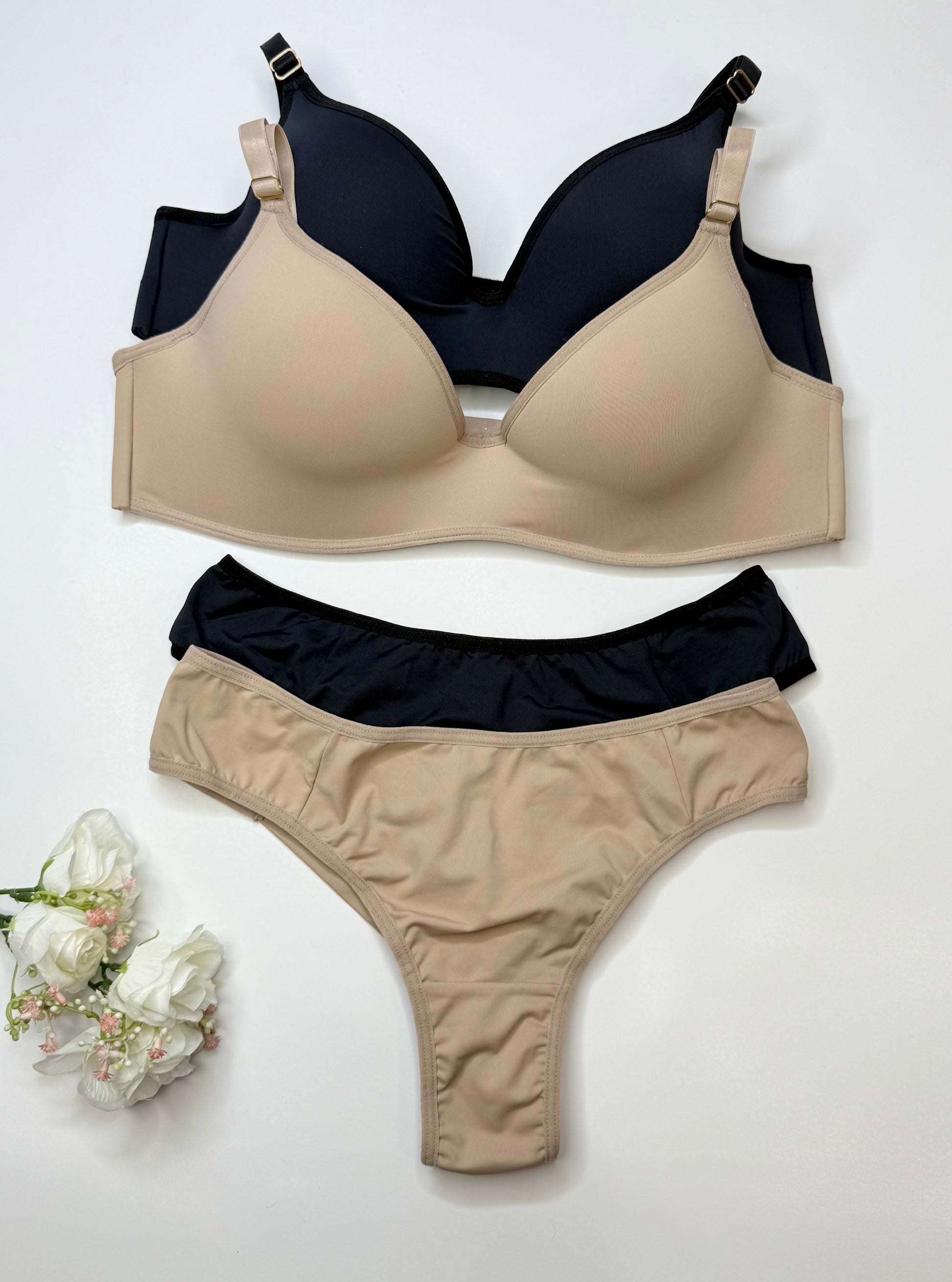 Basic Set with Padding and Double-String Thong | Ref: 212 – Size S